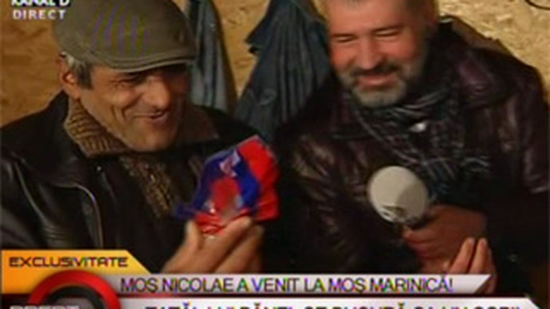 VIDEO EMOTIONANT! Tatal lui Banel Nicolita se bucura ca un copil la un salam si la o paine!