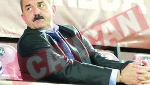Iesenii mananca iaurt in lacto-bar