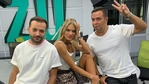 Panică la Radio ZU, în direct! Mihai Morar, Daniel Buzdugan și Emma au fost evacuați în timpul transmisiunii