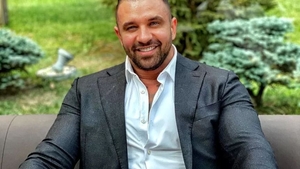 Amenințări, bătăi și droguri. Ce pățeau fetele care ajungeau pe mână rețelei din care face parte Alex Bodi