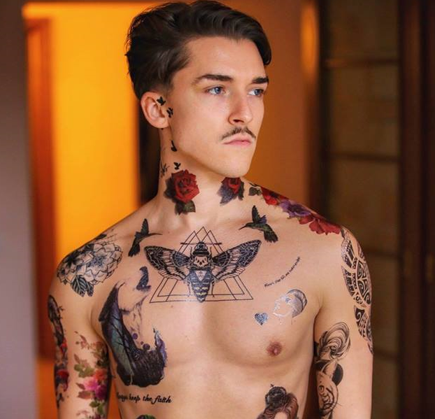 VIDEO Câștigătorul de la ”Românii au talent” a mărturisit că este bisexual. Emil Rengle: ”E greu să fii gay …”