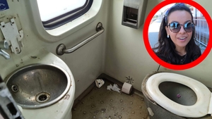 Aflată în România, această turistă mexicană a luat un tren din Tg Mureș în Cluj-Napoca. Când a deschis ușa WC-ului, a rămas uimită de ce a putut vedea
