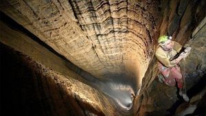 Cel mai apropiat punct de centrul Pământului. Ce au găsit exploratorii la -2.197 de metri