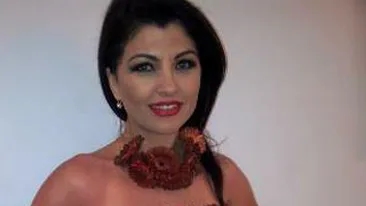 Claudia Ghitulescu ar vrea o rochie de mireasa din flori naturale