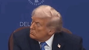 Starea de sănătate a lui Donald Trump, sub semnul întrebării. Președintele american a adormit din nou în timpul unei reuniuni