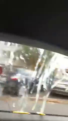 Stila Sarafu a aruncat cu ouă în mașina patroanei hotelului din Mamaia