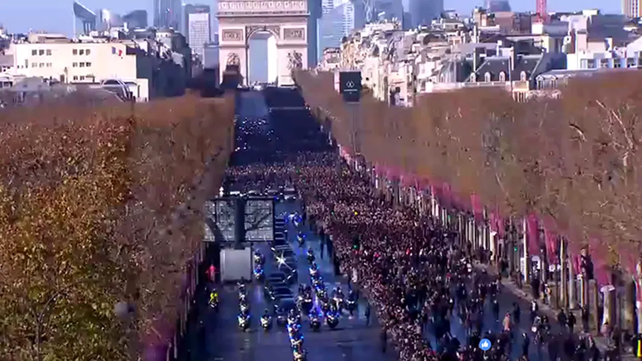 Funeralii impresionante pentru Johnny Hallyday! Sute de mii de oameni, pe Champs Elysee!