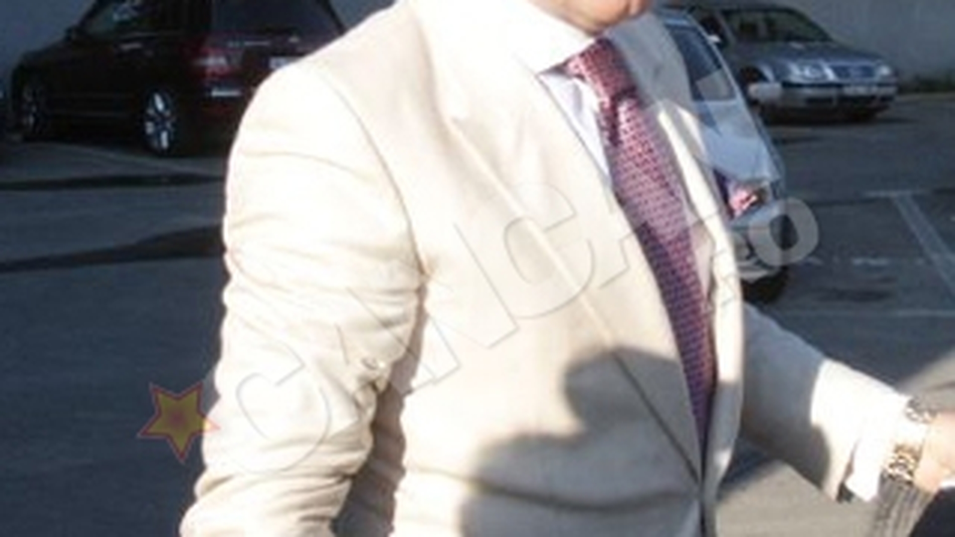 Gigi Becali, despre nunta lui Borcea: "Chiar daca nu ne-am facut cadouri de nunta, pentru ca noi suntem milionari in euro, ii voi darui lui Cristi o cruce ca sa ii fie credincios Alinei"