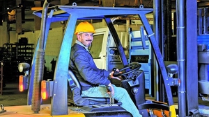 Peste 10.000 de joburi vacante la sfarsit de luna