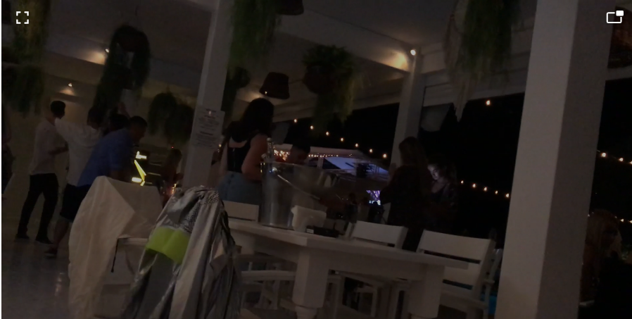 Petruț Florescu s-a distrat în club la Mamaia cu cinci amice, între care și Ioana Boureanu, fiica fostului deputat Cristian Boureanu