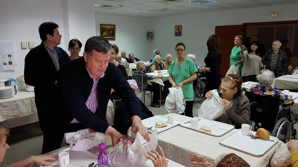 Cutremurător. Căminul de bătrâni din Vâlcea îşi închide porţile din cauza coronavirusului! Bătrânii sunt trimişi acasă