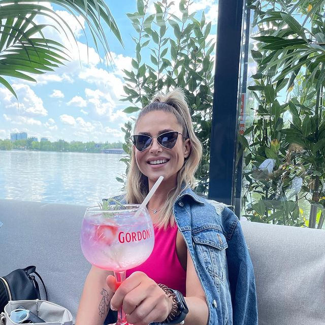 Ana Maria Cuzdrioreanu, o prezență greu de uitat  / Sursă foto: Instagram