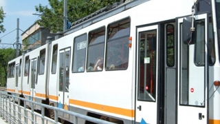 Accident grav in Bucuresti! Circulatia tramvaiului 41, oprita temporar, iar trei copii si un barbat au fost raniti!