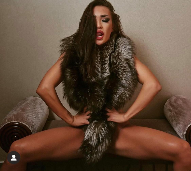 Larisa Bercea, celebra dansatoare la bară de la "Românii au talent"