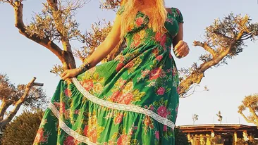 VIDEO de senzaţie cu DELIA! Uite cum dansează cântăreaţa pe ritmuri orientale