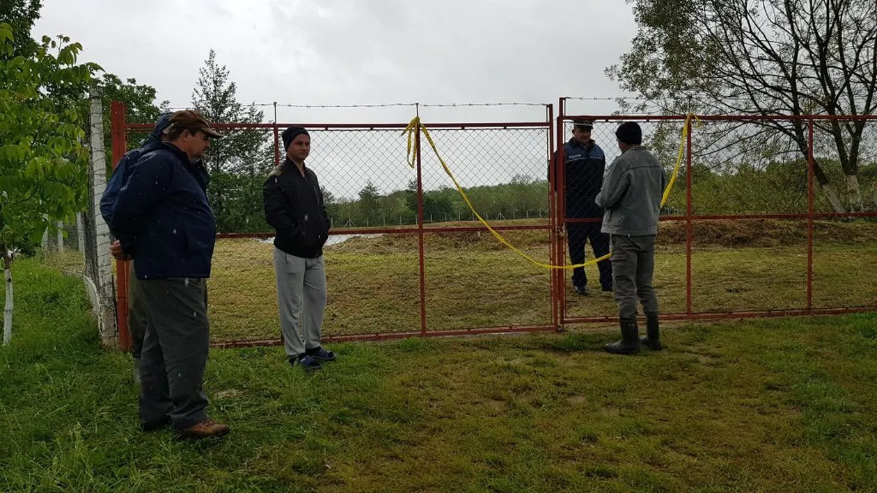 Preotul parohiei Hășmaș (Arad) a fost găsit împușcat în cap