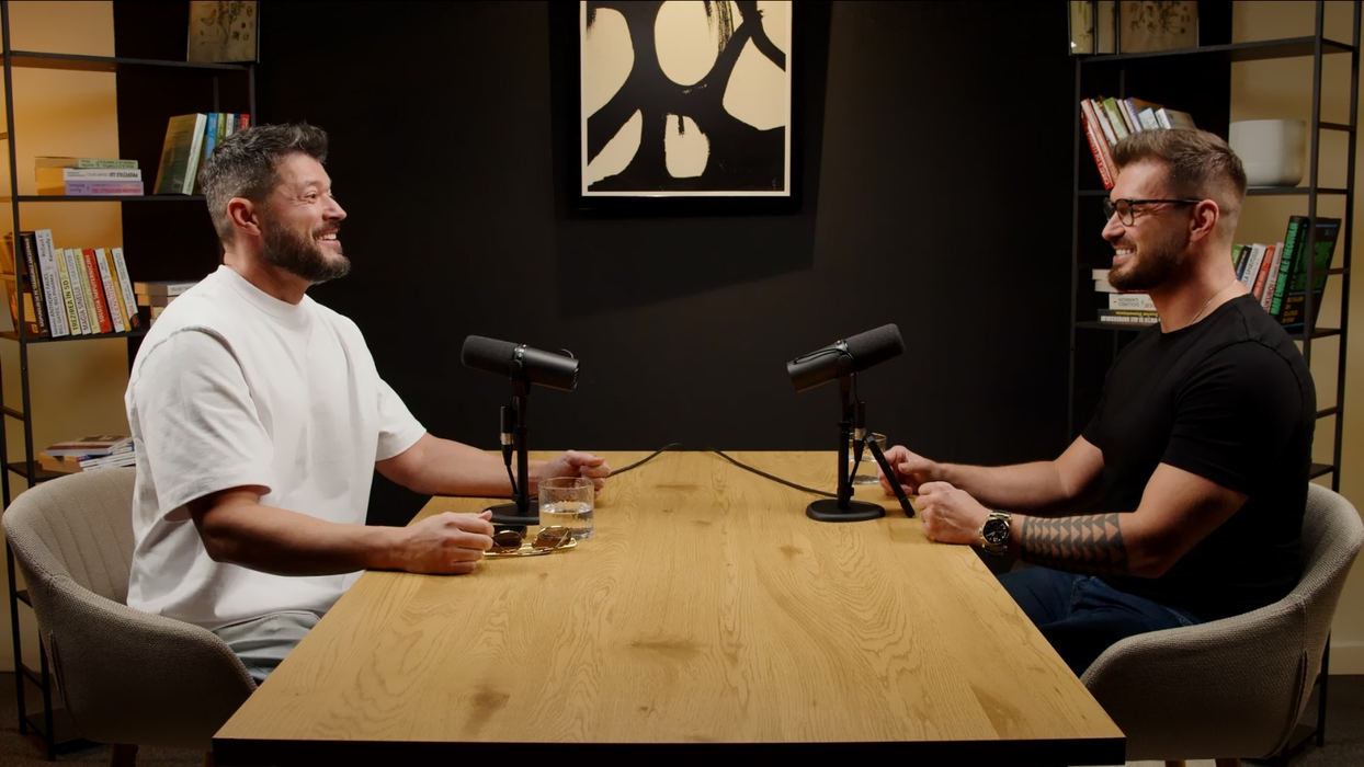 Victor Slav, invitat special în podcastul lui Bogdan Vlădău/ sursă foto: captură video