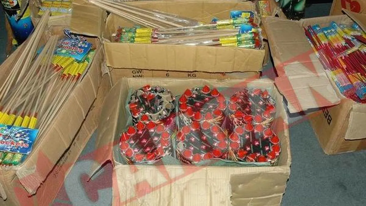 Sute de mii de petarde confiscate