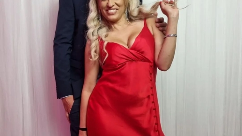 Cu cine se iubeşte Anisia Gafton, câştigătoarea Sunt celebru, scoate-mă de aici? Iubitul vedetei Pro TV e cunoscut şi el