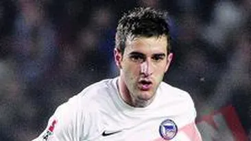 Max Nicu stie doar un vers din imnul Romaniei