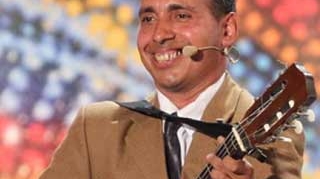 Gigel Frone, spectacol la CANCAN TV! Daca iti era dor de "Americano" sau "Milise Mou" nu rata sansa de a le asculta din nou!