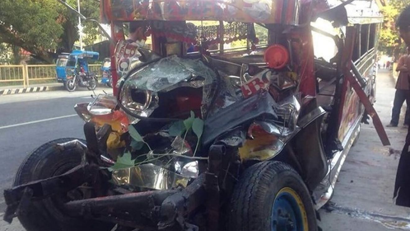 20 de membri ai unei familii au murit într-un accident rutier în drum spre slujba de Crăciun