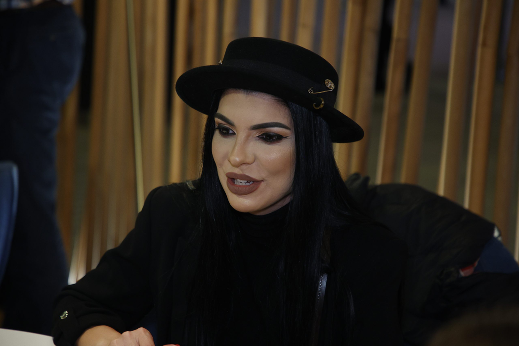 "Per total, eu aș fi făcut o schimbare, ca să fie și mai bine pentru mine. Aș fi preferat să am și alți colegi cu care să fac caterincă, cum îmi place mie. M-am simțit ca la închisoare. Nu puteai să socializezi cu toată lumea, nu puteai să faci glume cu toată lumea!" / Foto: CANCAN.RO