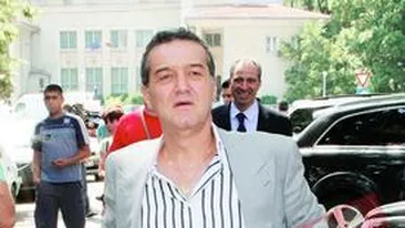 Bucsaru si-a consultat avocata in privinta fuziunii