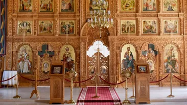 Bisericile nu se deschid! Postarea halucinantă a unui preot pe Facebook: ”Inaugurăm muzeul! Avem obiecte de cult suflate în aur...”