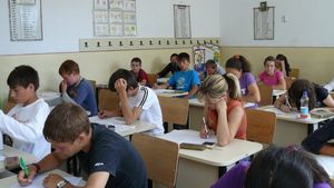 Evaluarea Naţională 2020. La ce oră trebuie să intre elevii în sala de examen. Este obligatoriu să nu întârzie niciun minut