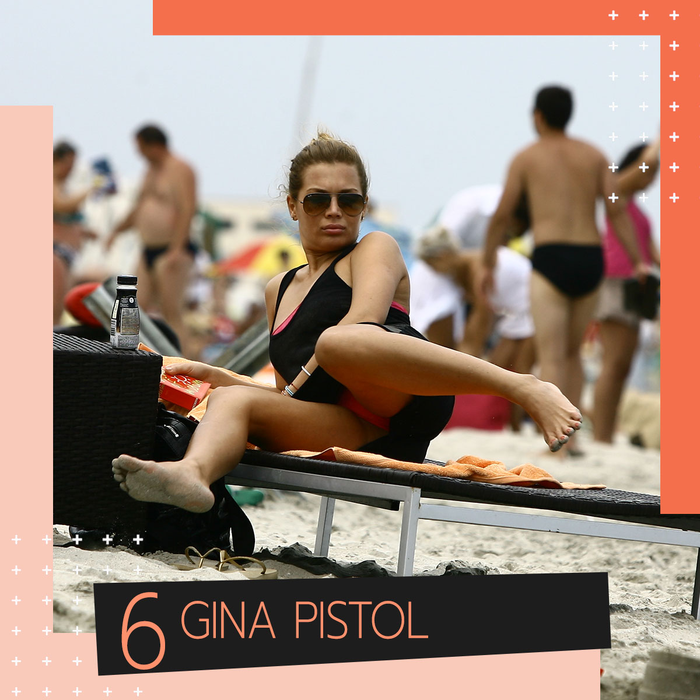 Top 30 vedete care citesc la plajă. Ce poziții surprinzătoare ocupă Alina Ceușan, Corina Caragea, Roxana Ionescu ori Gina Pistol