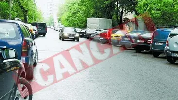 A fugit dupa ce a distrus opt masini