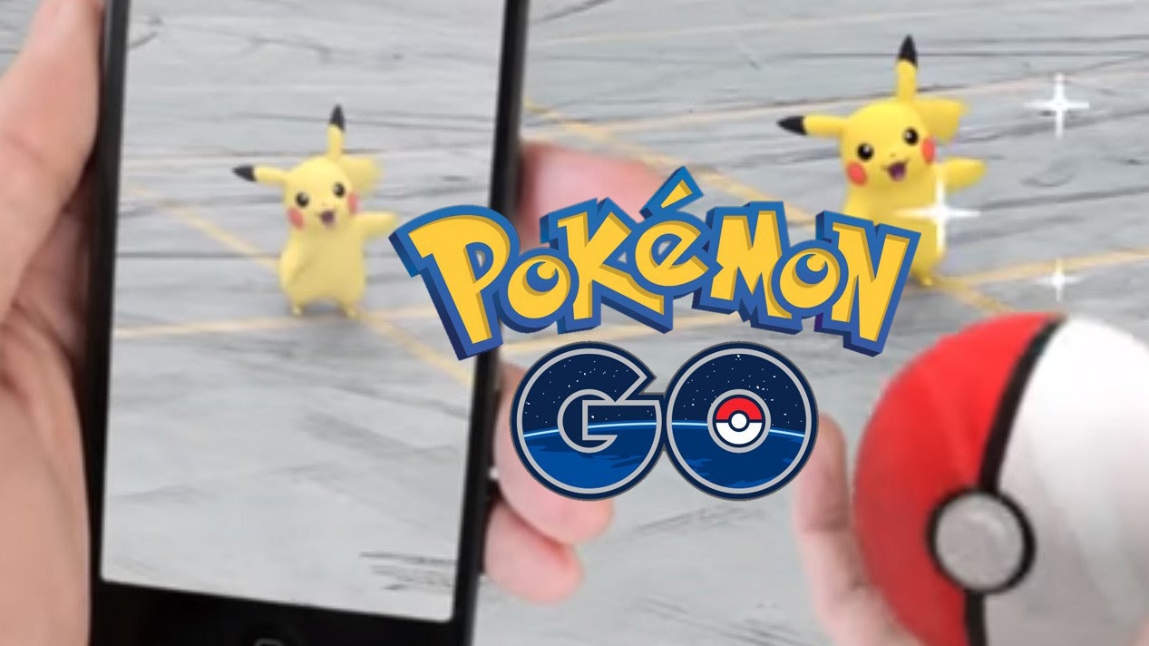 Isteria Pokemon Go a ajuns la Bucureşti: sute de tineri scotocesc parcurile cu telefoanele în mână!