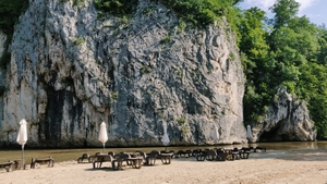 N-ai bani de Thailanda? Locul din România care seamănă leit! Unde se află plaja sălbatică mai puţin cunoscută la noi în ţară