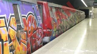 Panica la metrou! Mai multe vagoane s-au umplut de fum!