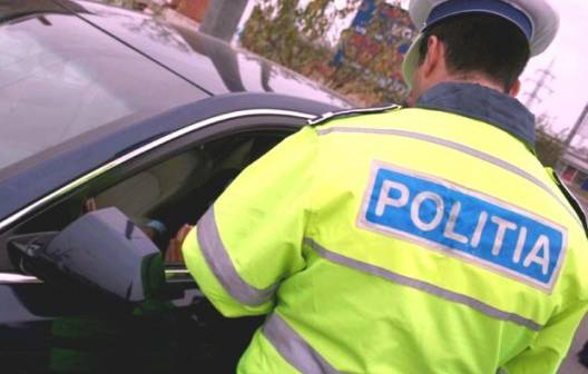 Şeful SIPI Vaslui ar fi făcut gesturi obscene către poliţiştii care l-au oprit în trafic