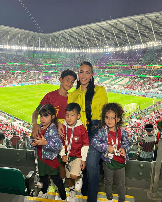 Georgina Rodriguez, revoltată pentru că iubitul ei, Cristiano Ronaldo, nu a fost titular cu Elveția. Mesajul postat de brunetă | GALERIE FOTO