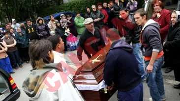 Elevul ucis la Craiova, plans de toata scoala