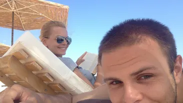 Lavinia Petrea, de la pupitrul Stirilor ProTV, pe plaja de la Corbu! Vezi cum s-a distrat in vacanta cu iubitul ei!