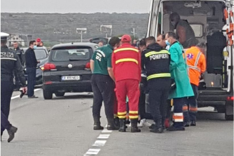 Adolescentul mort în cursa cu motocicletele a fost condus pe ultimul drum de zeci de motocicliști. Imagini cu un puternic impact emoțional | VIDEO