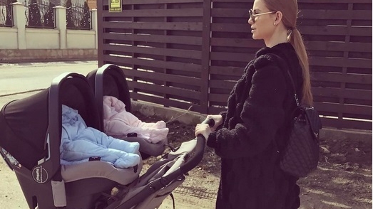 A devenit mămică de gemeni în urmă cu o lună şi abia acum a realizat asta! Marina Dina a făcut anunţul