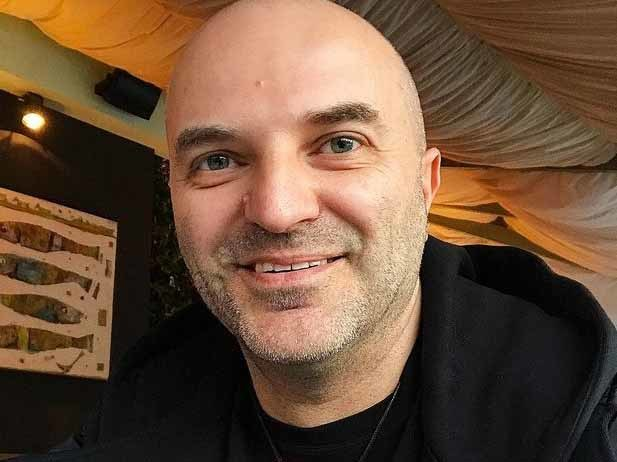 Panică la botezul fetiţei Simonei Gherghe. Dan Capatos a povestit tot. “Ne-a picat tuturor ce aveam în mână, pahare, ţigări…”