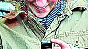 Harry o bombardeaza cu SMS-uri pe Imbruglia