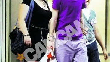 Autorul accidentului de pe Calea Floreasca, Andrei Andronie, rasfatat de familie. Merge cu o masina asemanatoare celei pe care a condus-o in noaptea tragediei