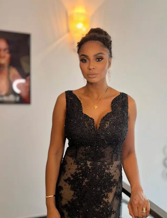 Laurette și-a scos casa la vânzare vila din Tunari /Foto: Instagram