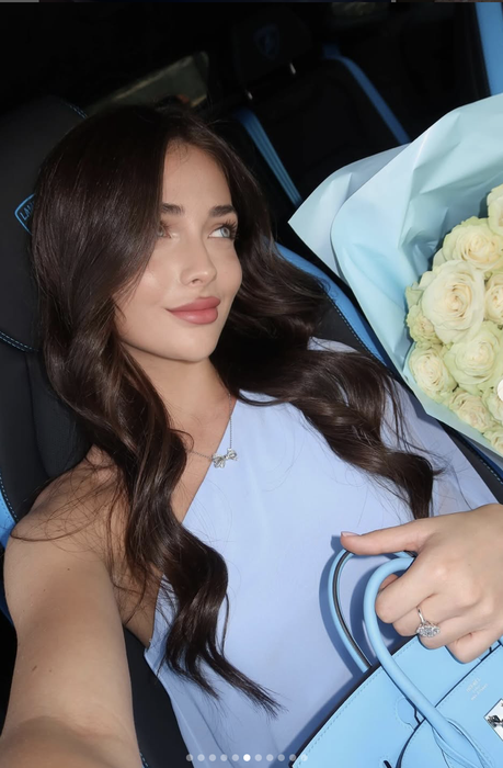 Andreea Bostănică, tratată ca o regină! Tânăra de 20 de ani a primit cadou de 300.000 de euro