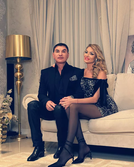 Cum arată locuința Valentinei Pelinel și a lui Cristi Borcea. Imagini cu bradul din living