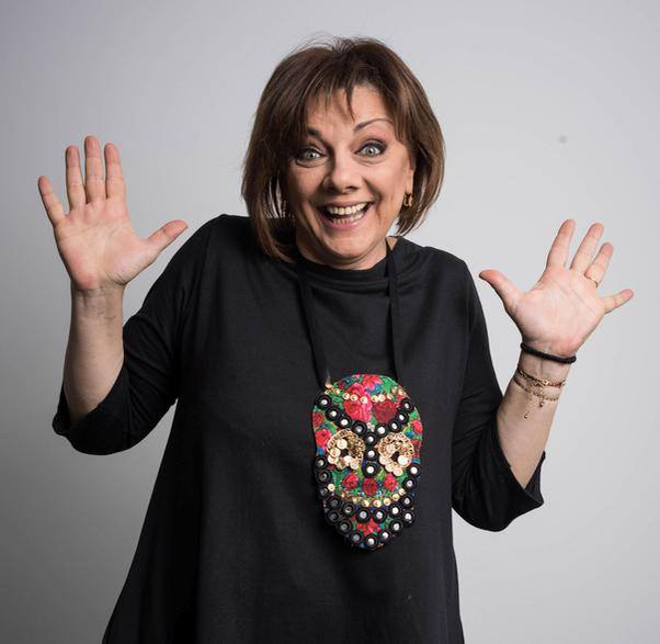 Carmen Tănase, speriată de oameni?! (Foto: Facebook)