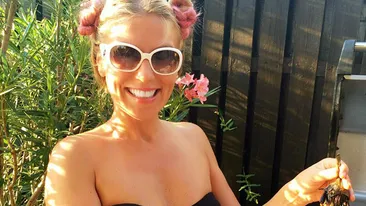 Si-a lasat fanii fara cuvinte! Corina Bud s-a pozat goala in cada! Inca putin si zona intima...