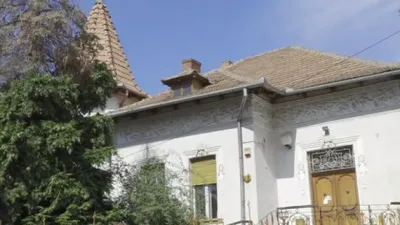 VIDEO. Se vinde o fostă vilă a lui Ceaușescu. Cât cere statul pe clădire, după ce i-a scăzut prețul în urma a trei licitații nereușite